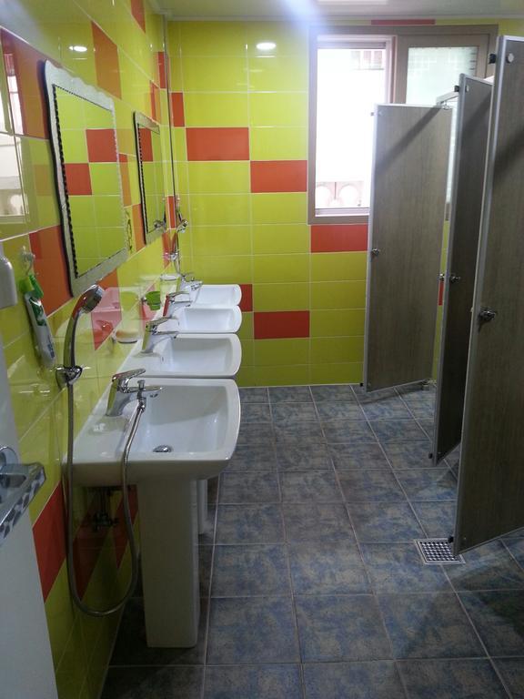 Gyeongju Friend Guesthouse Екстер'єр фото