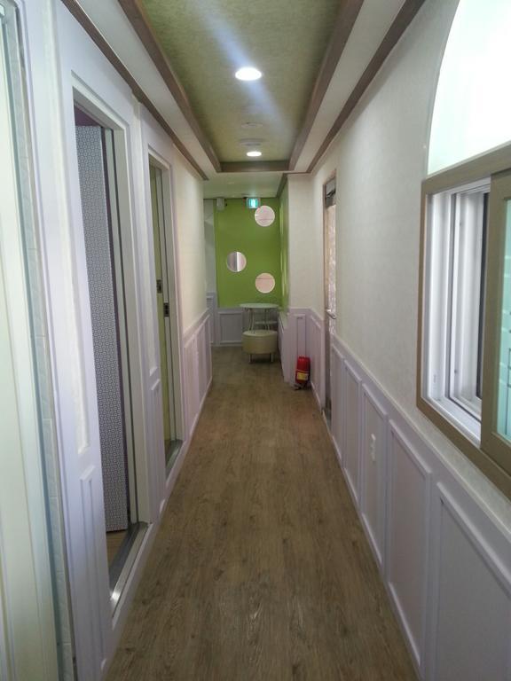 Gyeongju Friend Guesthouse Екстер'єр фото